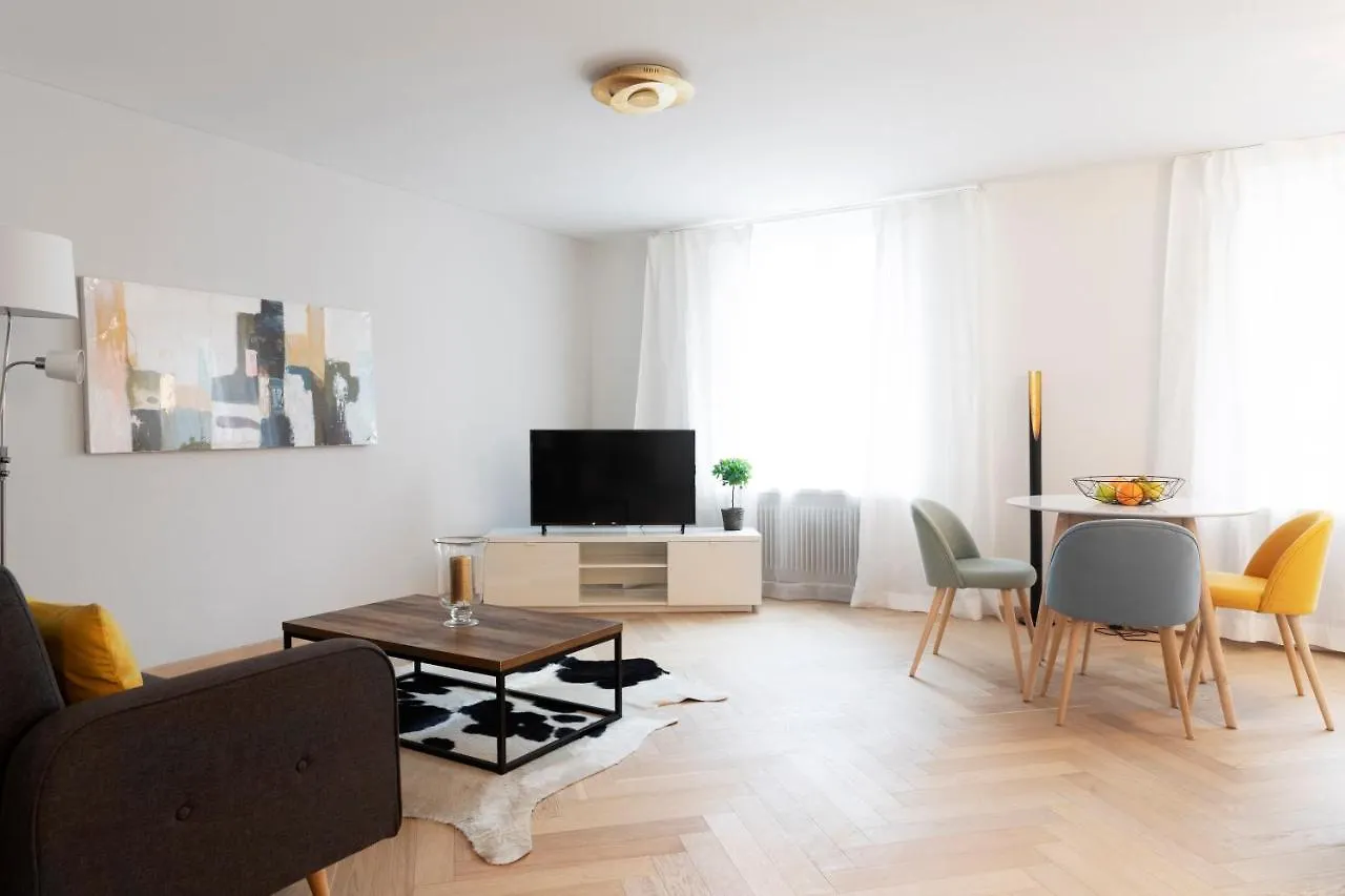 Nest - Badenerstrasse 356 Apartment Zurich