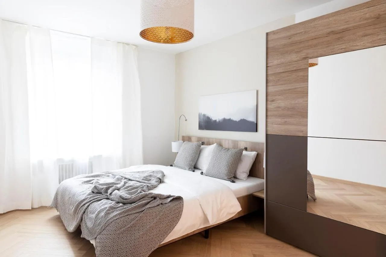 Nest - Badenerstrasse 356 Apartment Zurich